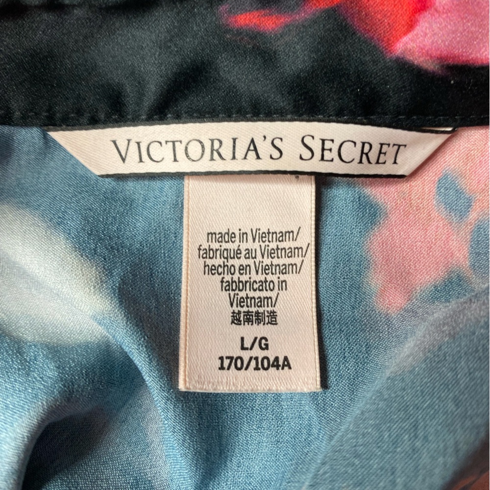 Victoria's Secret Black and Red Floral Pajama Set Size L - Picture 8 of 10
